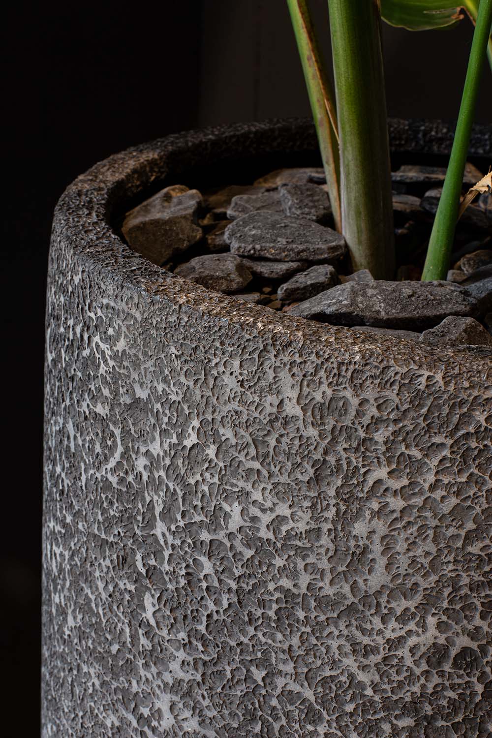 Artic Stone Pflanzgefäß, Ø 63 cm, Höhe 68 cm, Stein-optik