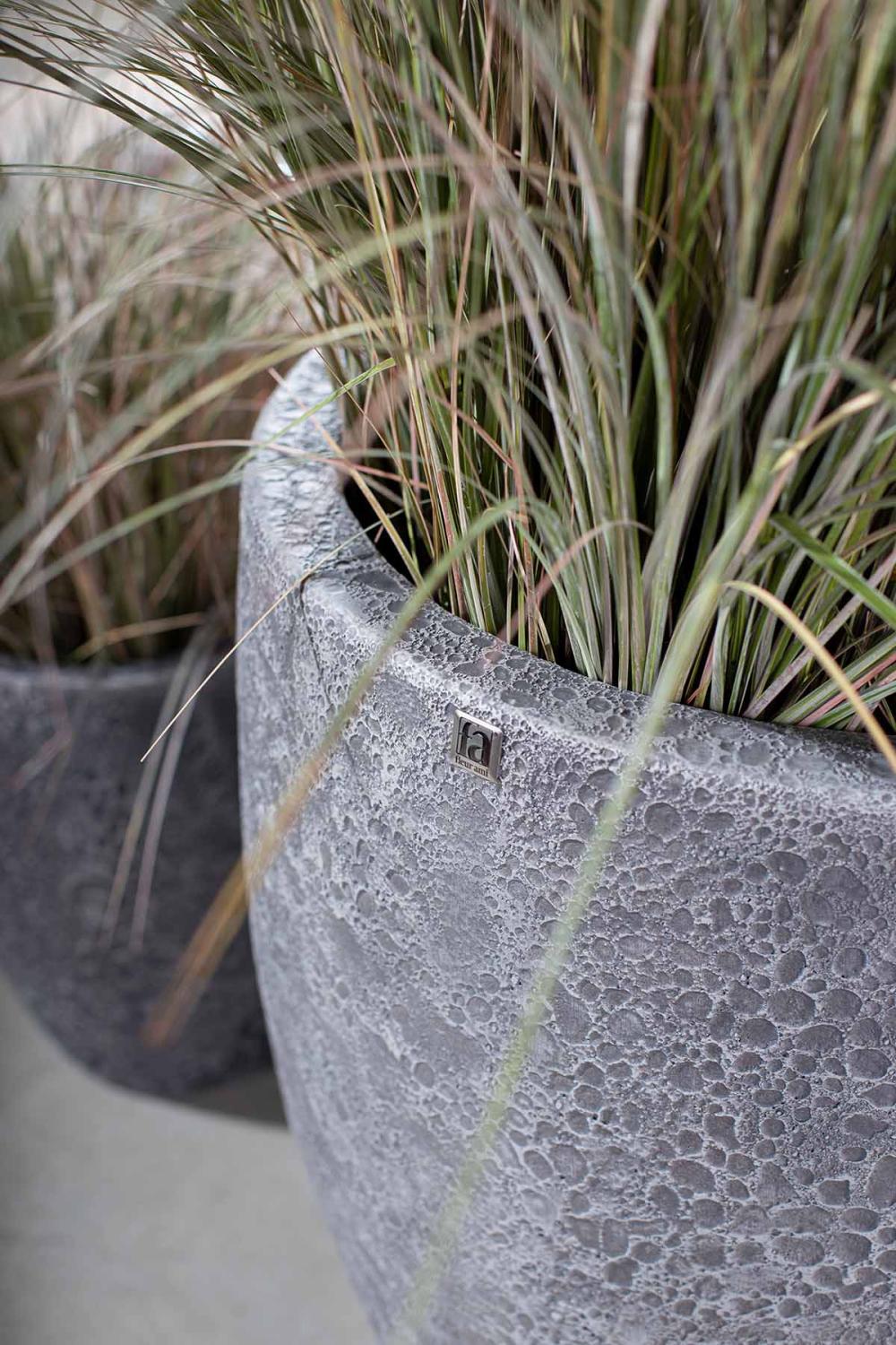 Lava Pflanzgefäß, Ø 44 cm, Höhe 53 cm, grey-wash