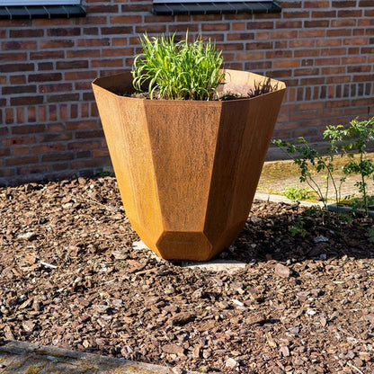 Vieleckiger moderner Cortenstahl Blumenkasten