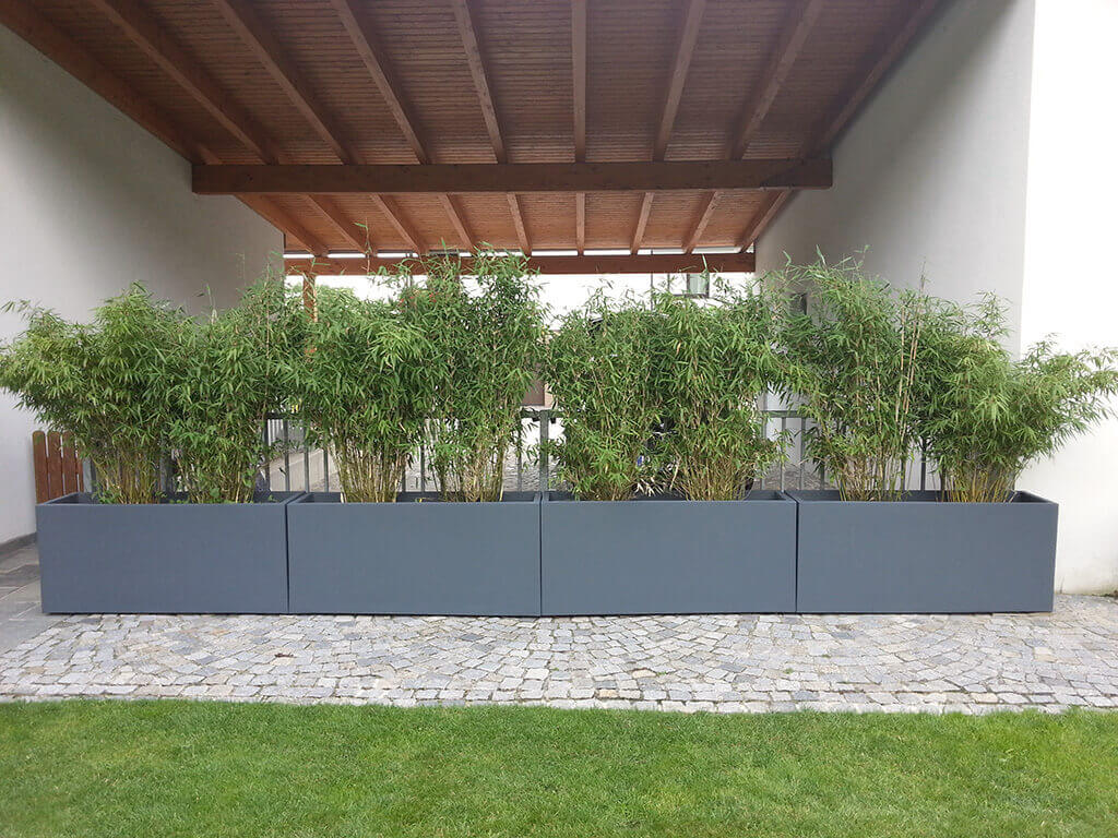 Rechteckiger Blumenkasten für außen