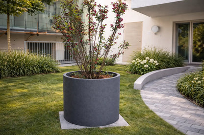 Pflanzkübel aus Hartschaumkernplatte (Kunststoff) für Ihren Garten.